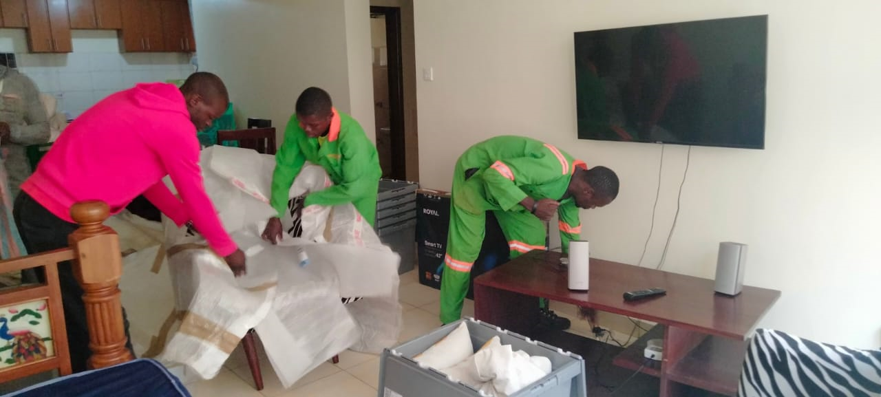 Packing of large items with special boxes